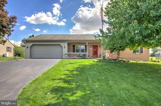 559 GREENVIEW DR, Denver, PA 17517