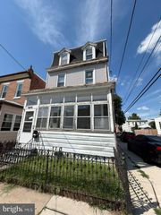 449 CHAMBERS AVE, Gloucester City, NJ 08030