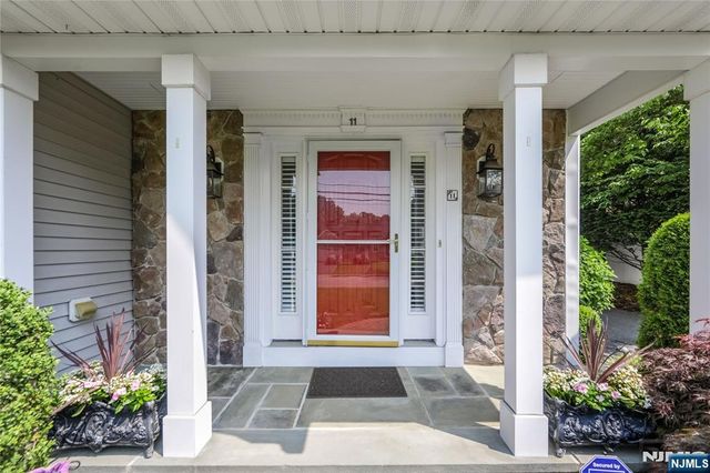 11 Madison Avenue, Ramsey, NJ 07446