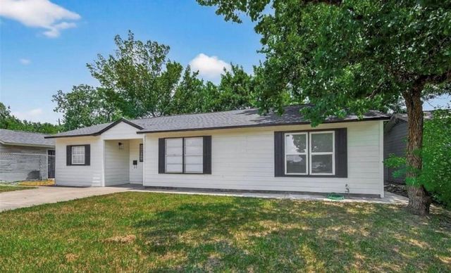 7023 Crestmont Street, Houston, TX 77033