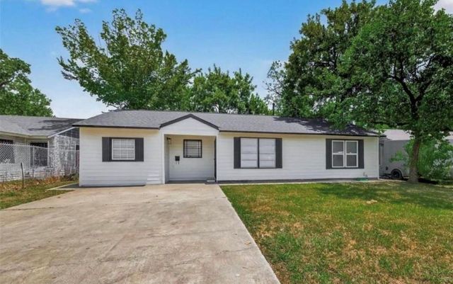 7023 Crestmont Street, Houston, TX 77033