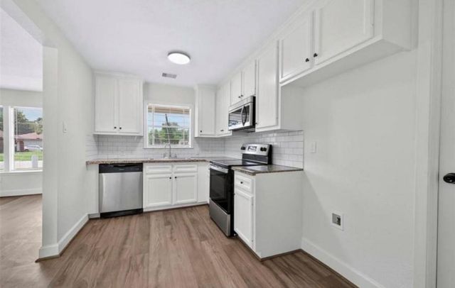 7023 Crestmont Street, Houston, TX 77033