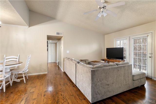 120 15th E 118, Tuscaloosa, AL 35401