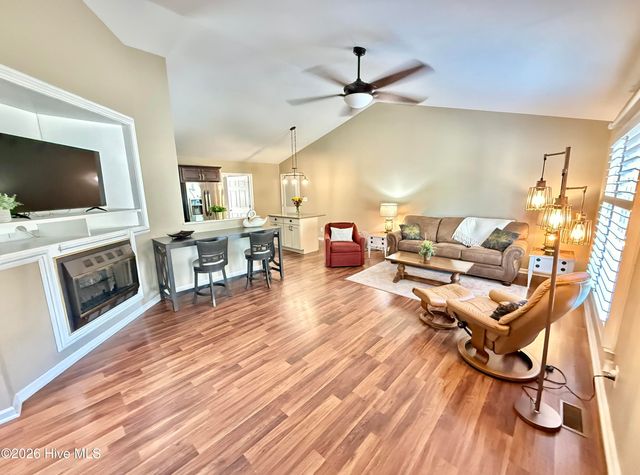 203 Hillingdale Drive, Washington, NC 27889