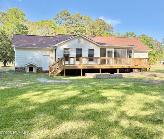 203 Hillingdale Drive, Washington, NC 27889