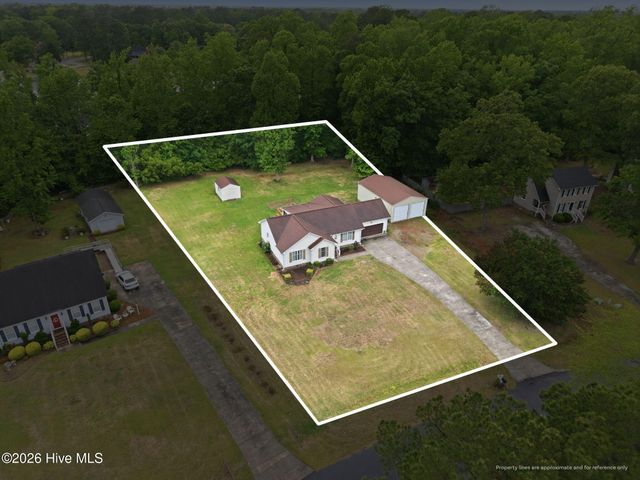 203 Hillingdale Drive, Washington, NC 27889