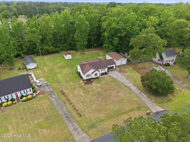 203 Hillingdale Drive, Washington, NC 27889
