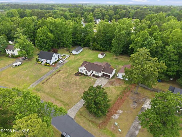 203 Hillingdale Drive, Washington, NC 27889