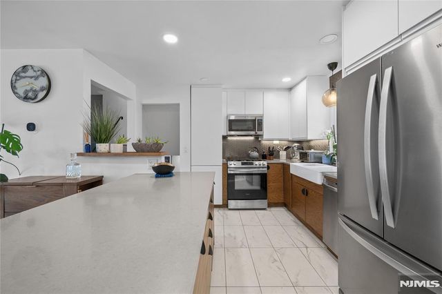 760 Grove Street, Clifton, NJ 07013