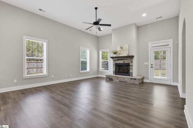 3 Clyburn Lane, Taylors, SC 29687