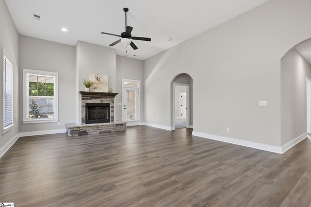 3 Clyburn Lane, Taylors, SC 29687