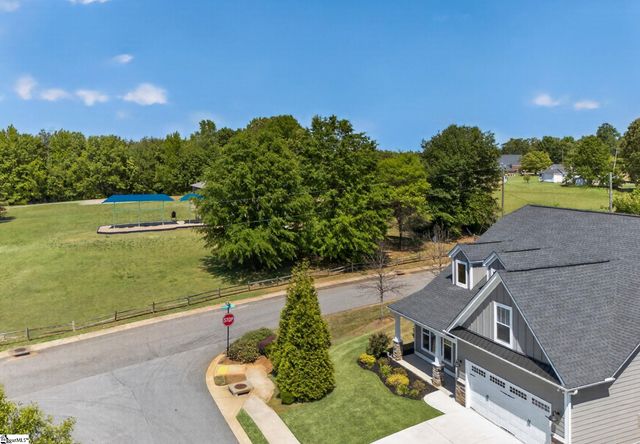 3 Clyburn Lane, Taylors, SC 29687