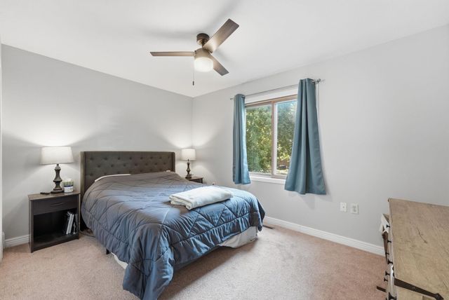 975 Savannah Road, Eagan, MN 55123