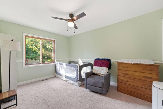 975 Savannah Road, Eagan, MN 55123