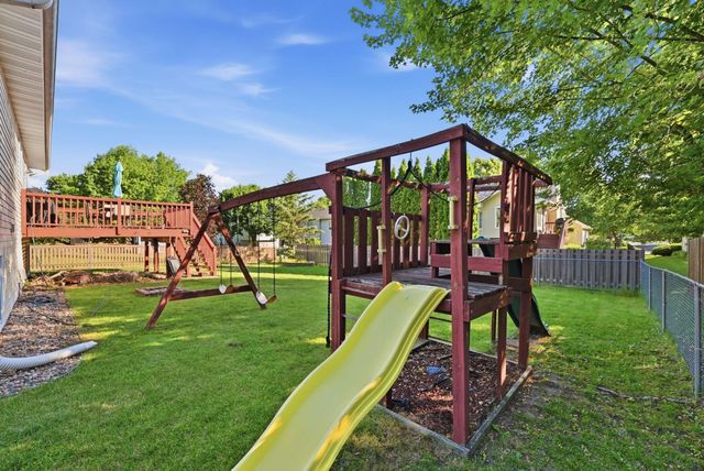 975 Savannah Road, Eagan, MN 55123
