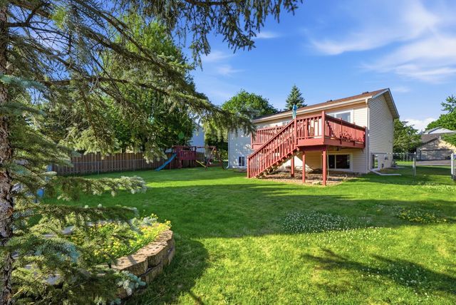 975 Savannah Road, Eagan, MN 55123