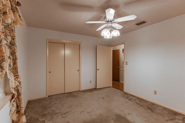 800 Elizabeth St, Gilmer, TX 75644