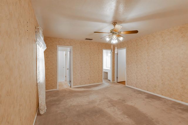 800 Elizabeth St, Gilmer, TX 75644