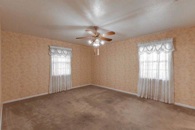 800 Elizabeth St, Gilmer, TX 75644