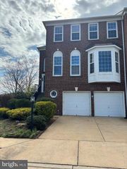 8251 PURPLE LILAC CIR, Lorton, VA 22079