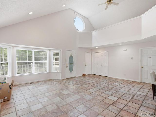 8954 Patrick Drive, Davisburg, MI 48350