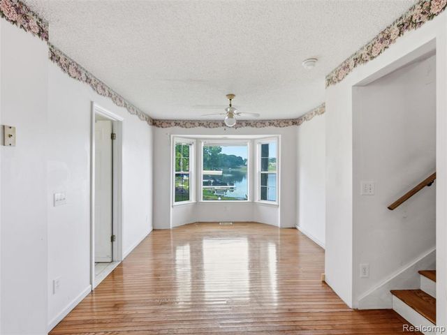 8954 Patrick Drive, Davisburg, MI 48350