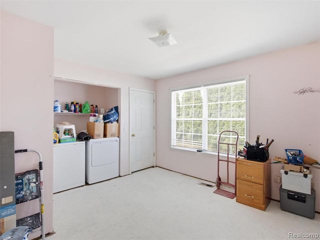 8954 Patrick Drive, Davisburg, MI 48350