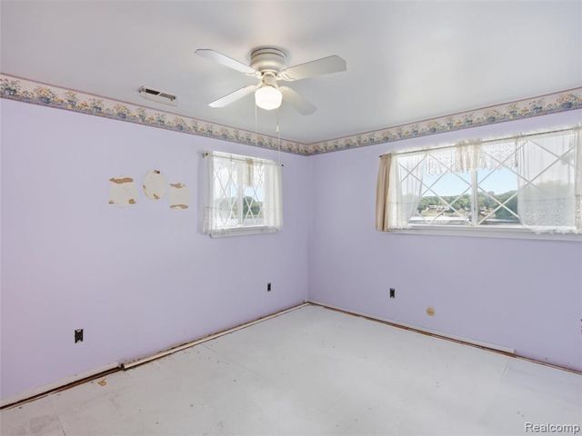 8954 Patrick Drive, Davisburg, MI 48350