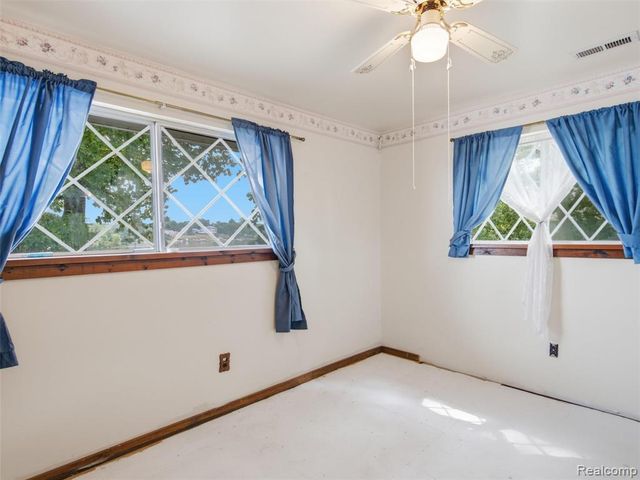8954 Patrick Drive, Davisburg, MI 48350