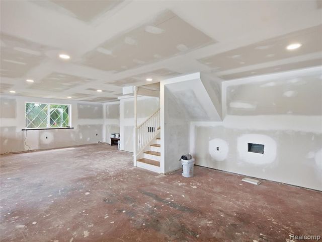 8954 Patrick Drive, Davisburg, MI 48350