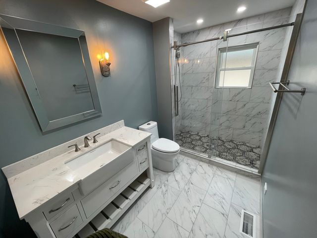 20693 N EUGENE Avenue, Lincolnshire, IL 60069