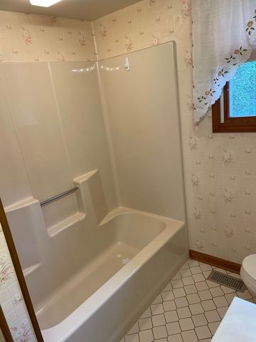 20693 N EUGENE Avenue, Lincolnshire, IL 60069