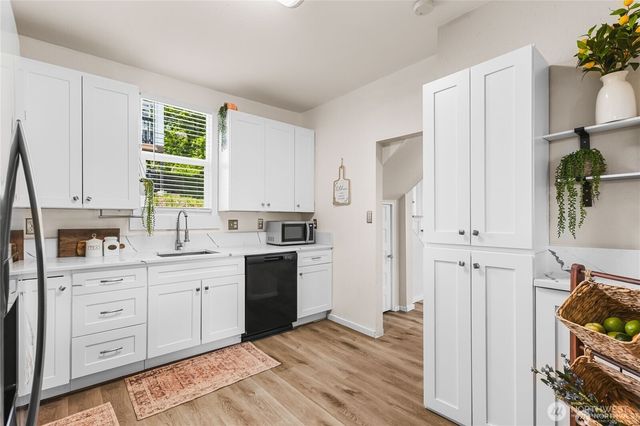 1306 E 32nd Street, Tacoma, WA 98404