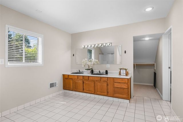 1306 E 32nd Street, Tacoma, WA 98404