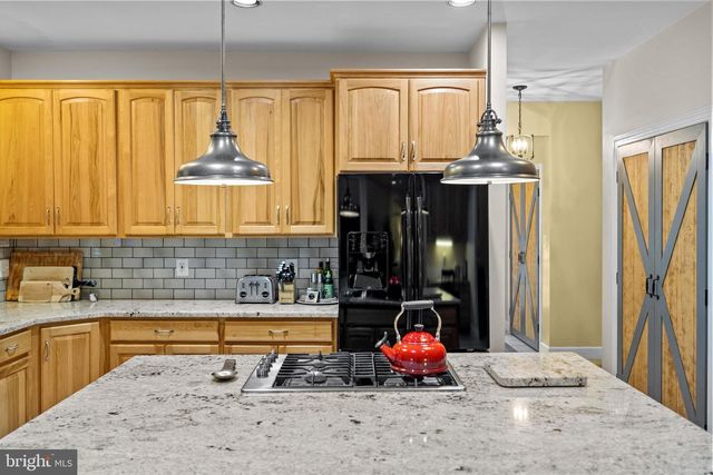 41187 YAKEY LN, Lovettsville, VA 20180