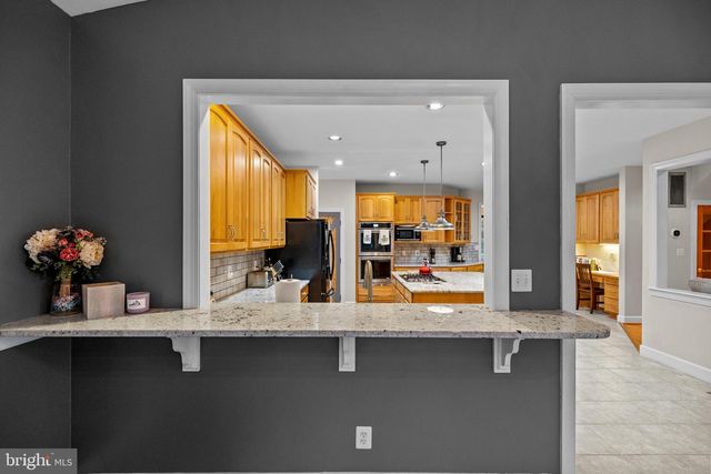41187 YAKEY LN, Lovettsville, VA 20180