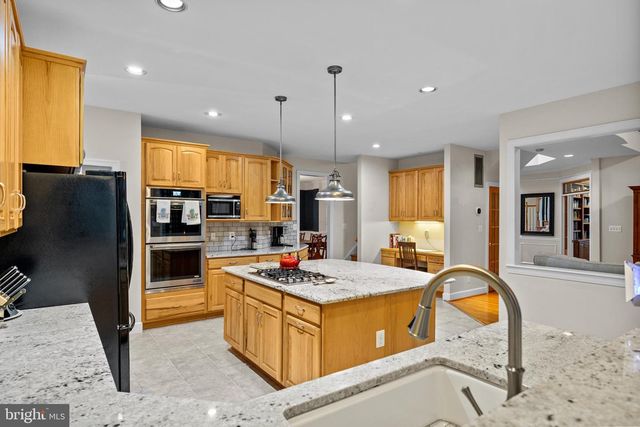 41187 YAKEY LN, Lovettsville, VA 20180