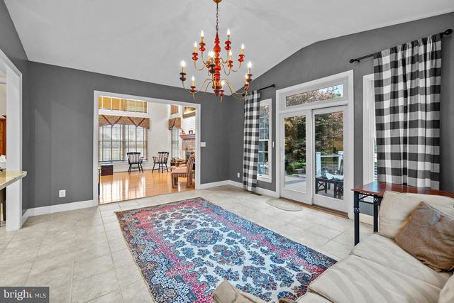 41187 YAKEY LN, Lovettsville, VA 20180