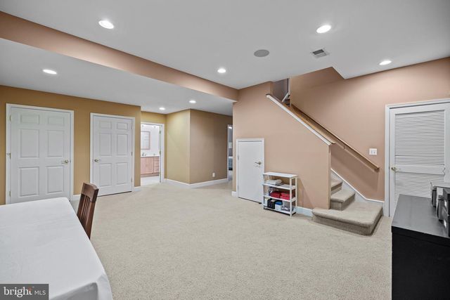 41187 YAKEY LN, Lovettsville, VA 20180