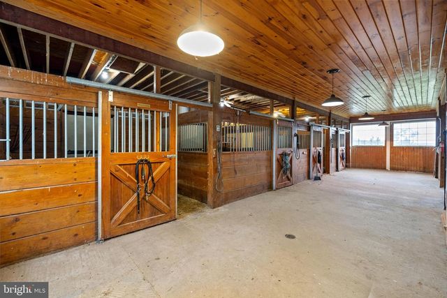 41187 YAKEY LN, Lovettsville, VA 20180