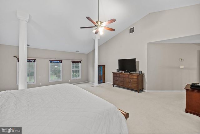 41187 YAKEY LN, Lovettsville, VA 20180