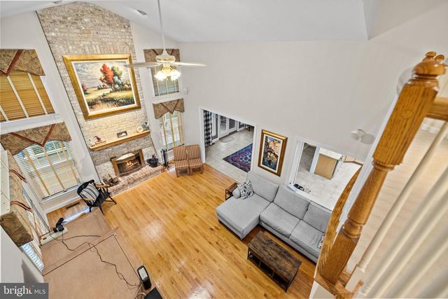 41187 YAKEY LN, Lovettsville, VA 20180
