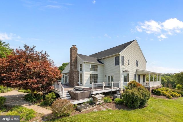 41187 YAKEY LN, Lovettsville, VA 20180
