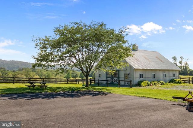 41187 YAKEY LN, Lovettsville, VA 20180
