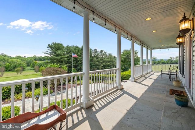 41187 YAKEY LN, Lovettsville, VA 20180