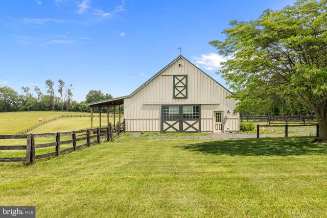 41187 YAKEY LN, Lovettsville, VA 20180
