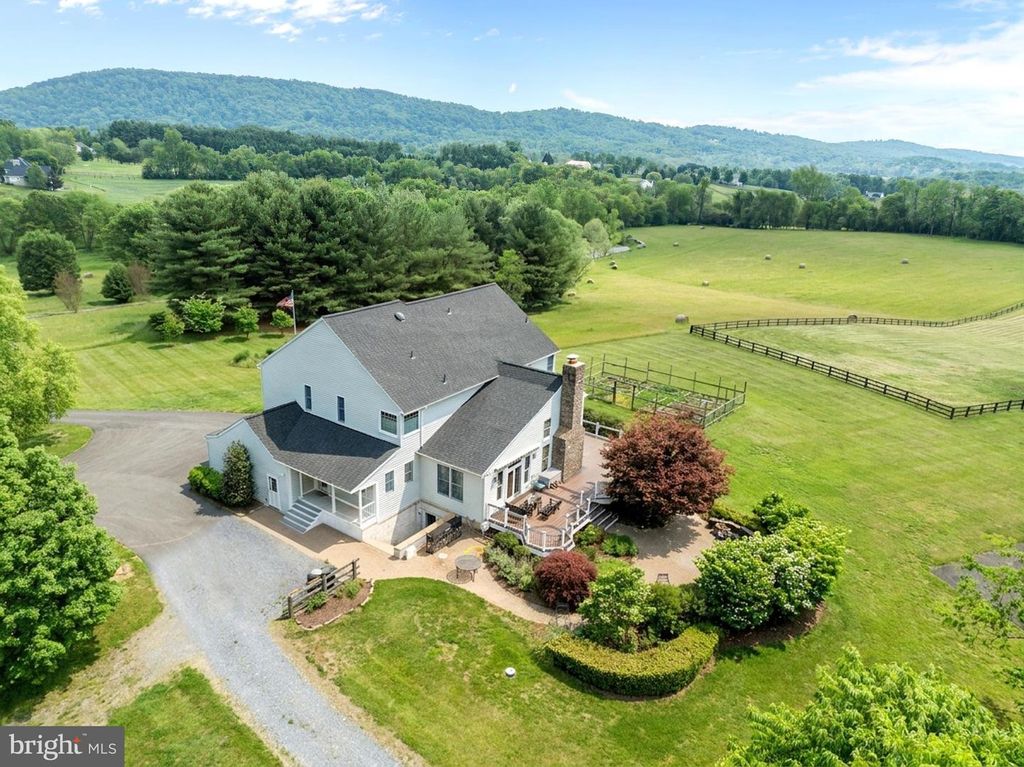 41187 YAKEY LN, Lovettsville, VA 20180