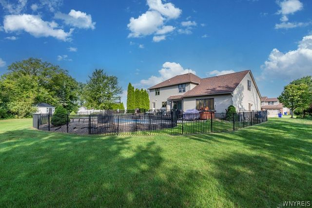 3366 Brookfield Lane, Hamburg, NY 14075