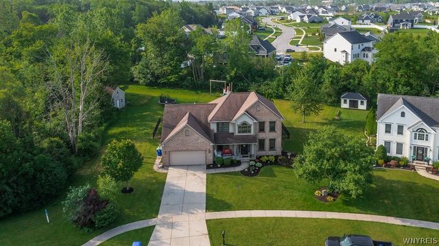 3366 Brookfield Lane, Hamburg, NY 14075