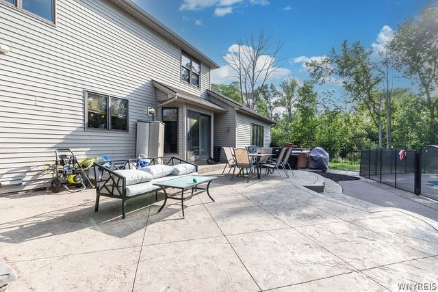 3366 Brookfield Lane, Hamburg, NY 14075